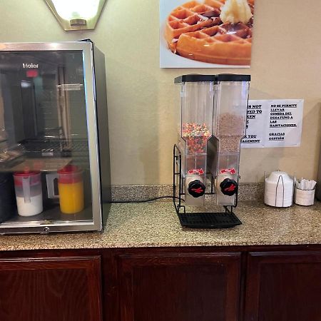 Americas Best Value Inn Pharr/Mcallen Екстер'єр фото