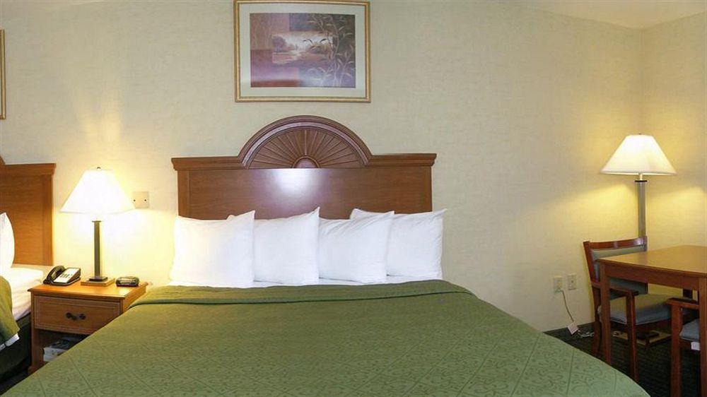Americas Best Value Inn Pharr/Mcallen Екстер'єр фото