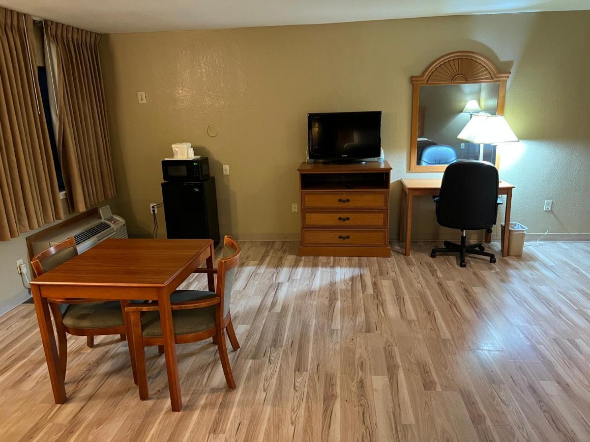Americas Best Value Inn Pharr/Mcallen Екстер'єр фото