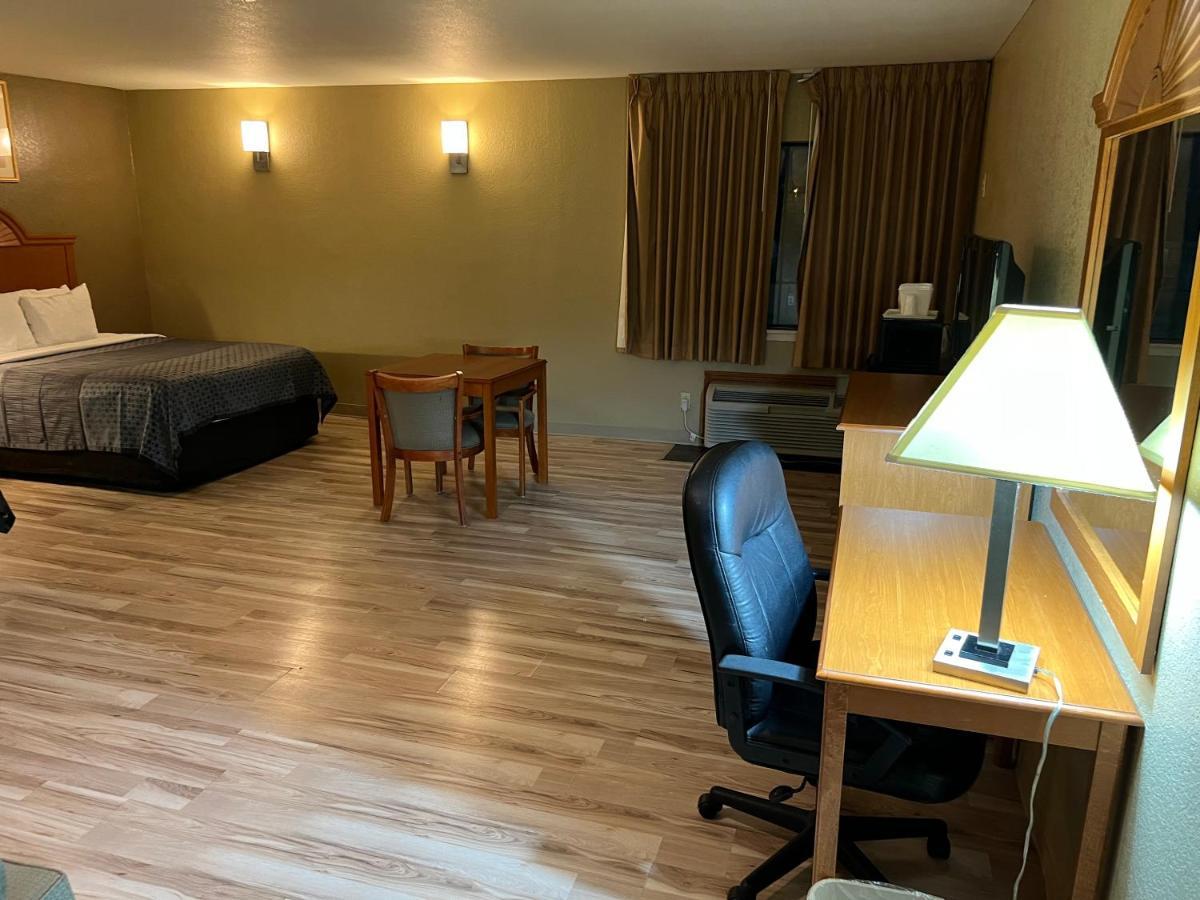 Americas Best Value Inn Pharr/Mcallen Екстер'єр фото